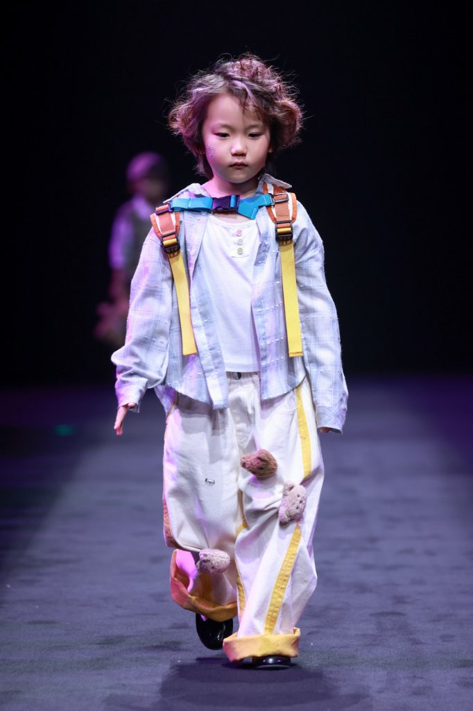 山帛 XANBER 徐贤鹏丨童话小镇 2025/26秋冬童装秀 - Beijing Fall 2025