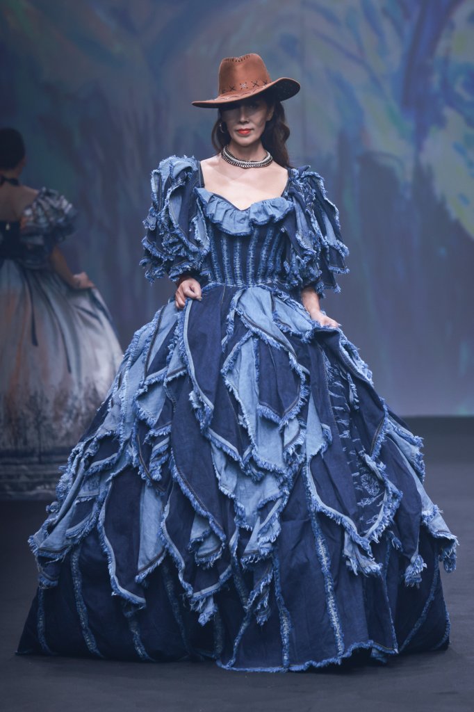 CHENWEN studio 陈闻 x 曌艺者 2025/26秋冬高级成衣秀 - Beijing Fall 2025