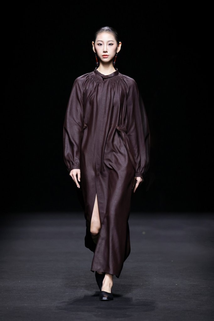 栖香锦 淘宝服饰超级时装发布 - Beijing Fall 2025