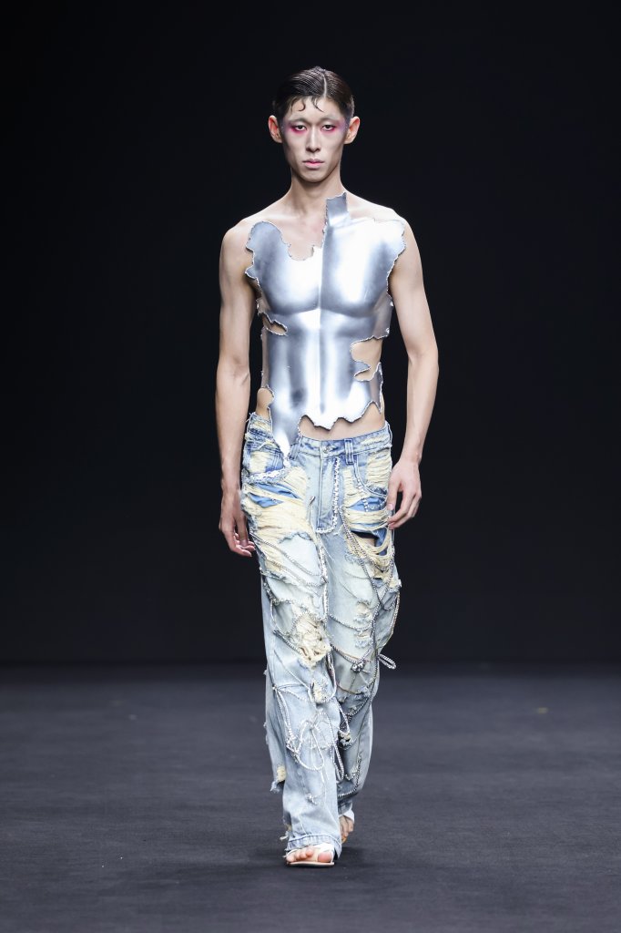 RILLKEM · 任柯明 2025/26秋冬高级成衣秀 - Beijing Fall 2025