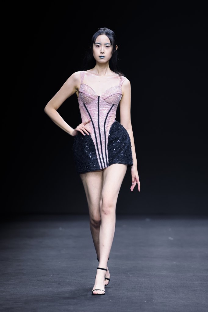 RILLKEM · 任柯明 2025/26秋冬高级成衣秀 - Beijing Fall 2025