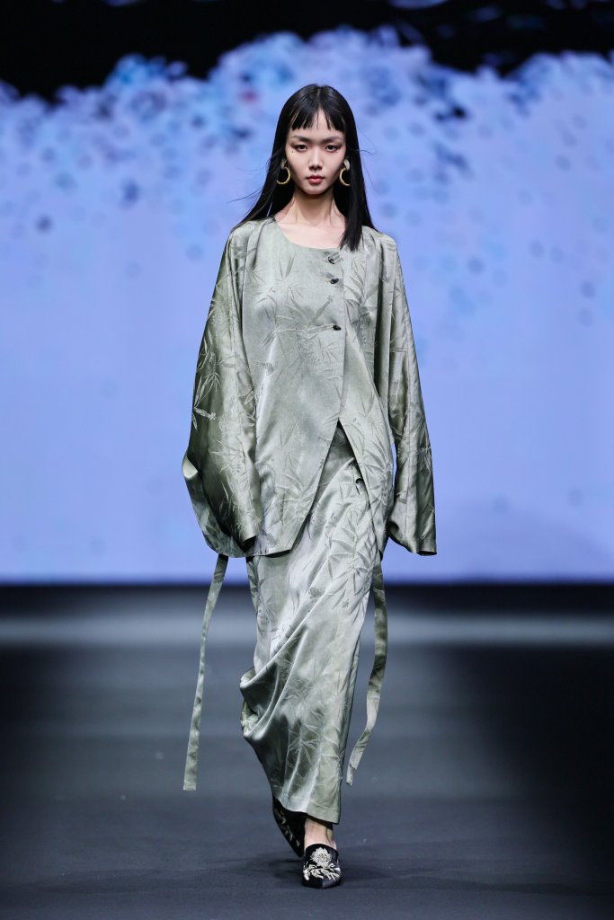 siyun huang·黄斯赟 10+3 2026春夏高级成衣秀 - Beijing Fall 2025