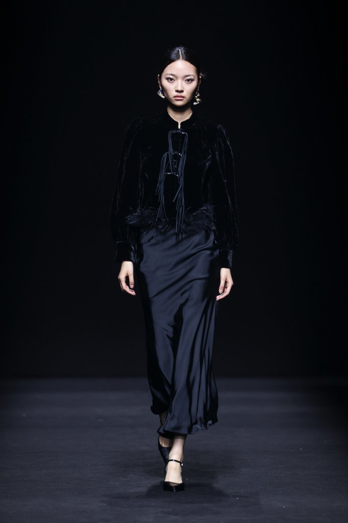 京司坊 · 雷傲 2026春夏高级成衣秀 | 10+3 | 柯桥日 - Beijing Fall 2025