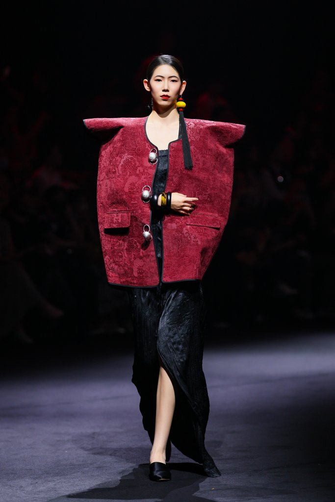 乌蒙村秀 · 浦思 | 10+3 2026春夏高级成衣秀 - Beijing Fall 2025