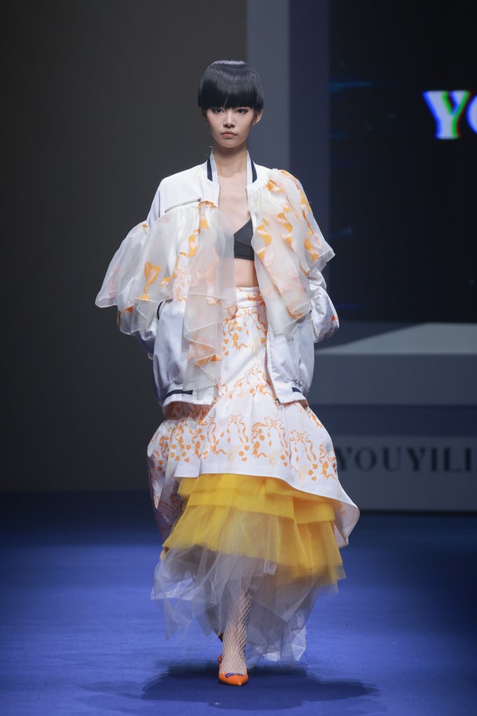 YOUYILIN · 姚怡琳 | 10+3｜海宁日 2026春夏高级成衣秀 - Beijing Fall 2025