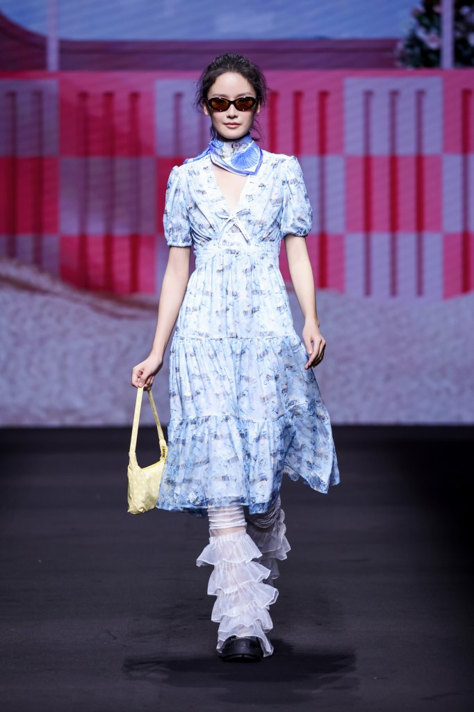 陆玺娅 Bronze Lucia 2026春夏童装秀 - Beijing Fall 2025