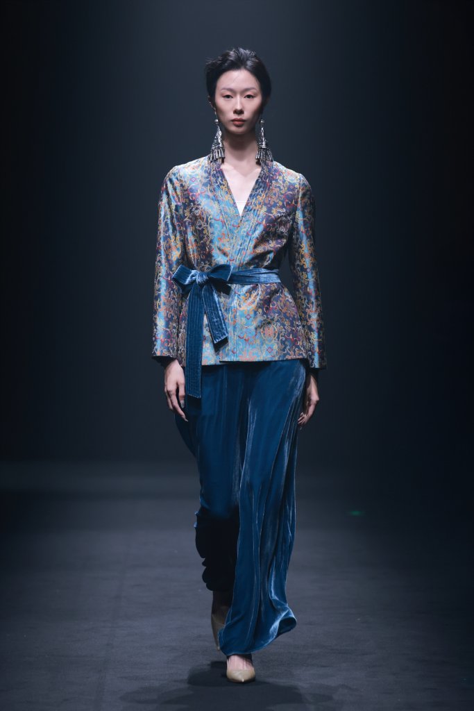 晒谷场 SETGAOL · 冯君竹 2026春夏高级成衣秀 - Beijing Fall 2025