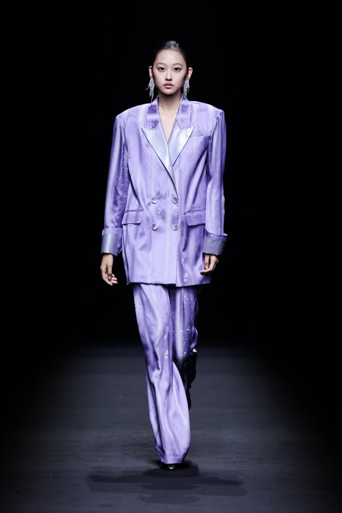 Y2FREEDOM · 胡莹莹 | 海宁日 2026春夏高级成衣秀 - Beijing Fall 2025