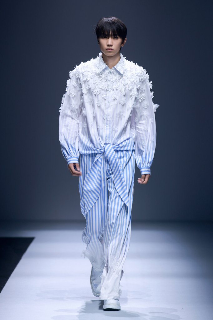 CHENGGUANGWANG·王晨光 2026春夏高级成衣秀 - Beijing Fall 2025