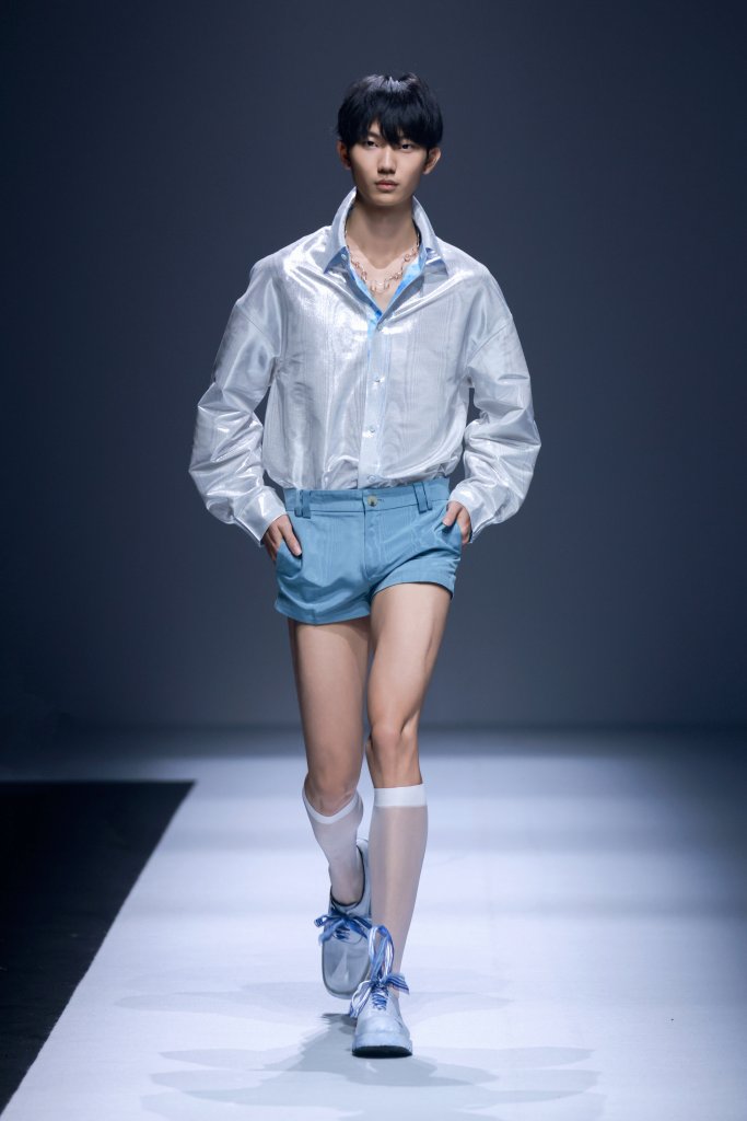 CHENGGUANGWANG·王晨光 2026春夏高级成衣秀 - Beijing Fall 2025