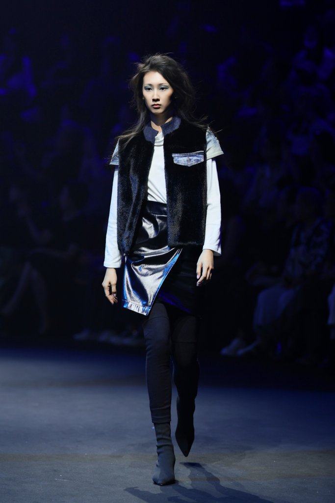 马克华菲 MARK FAIRWHALE · 张肇达 2026春夏高级成定制秀 - Beijing Fall 2025