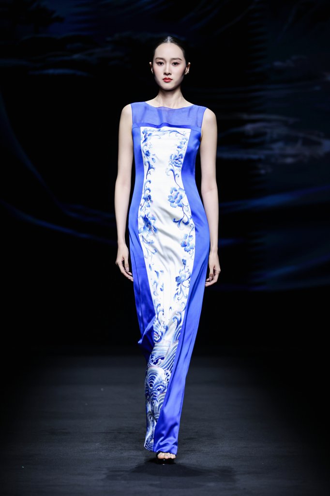 绣娘 Xiuniang · 戚秋兰 2026春夏高级成衣秀 - Beijing Fall 2025