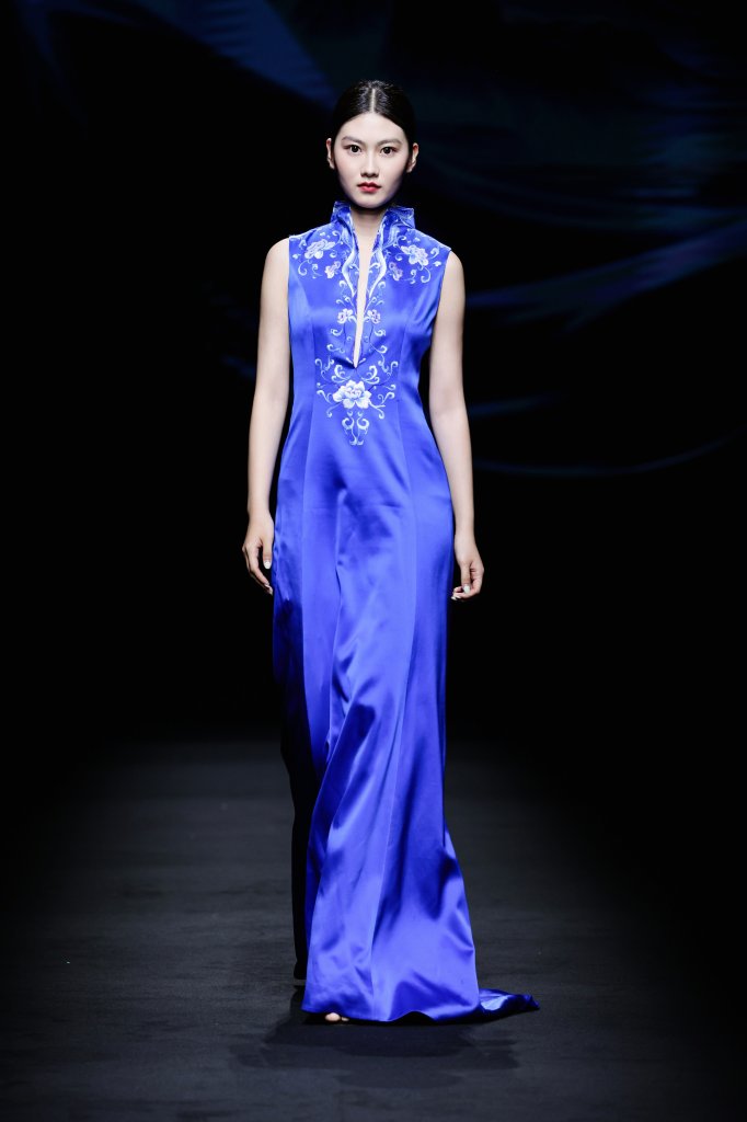 绣娘 Xiuniang · 戚秋兰 2026春夏高级成衣秀 - Beijing Fall 2025