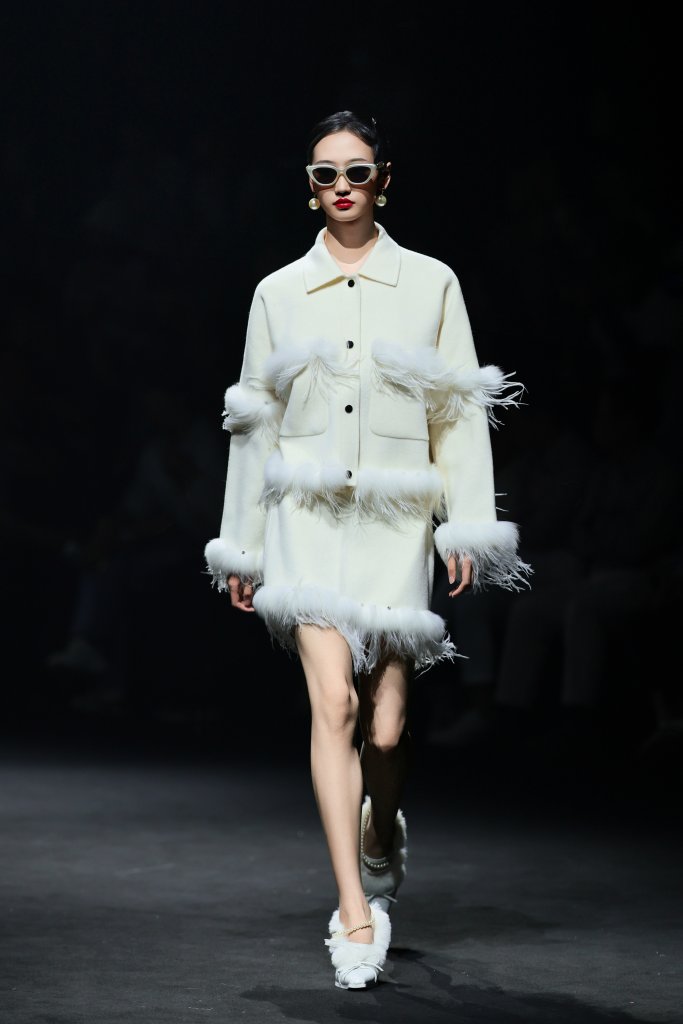 WOAVE · 王冬 | 10+3 2026春夏高级成衣秀 - Beijing Fall 2025