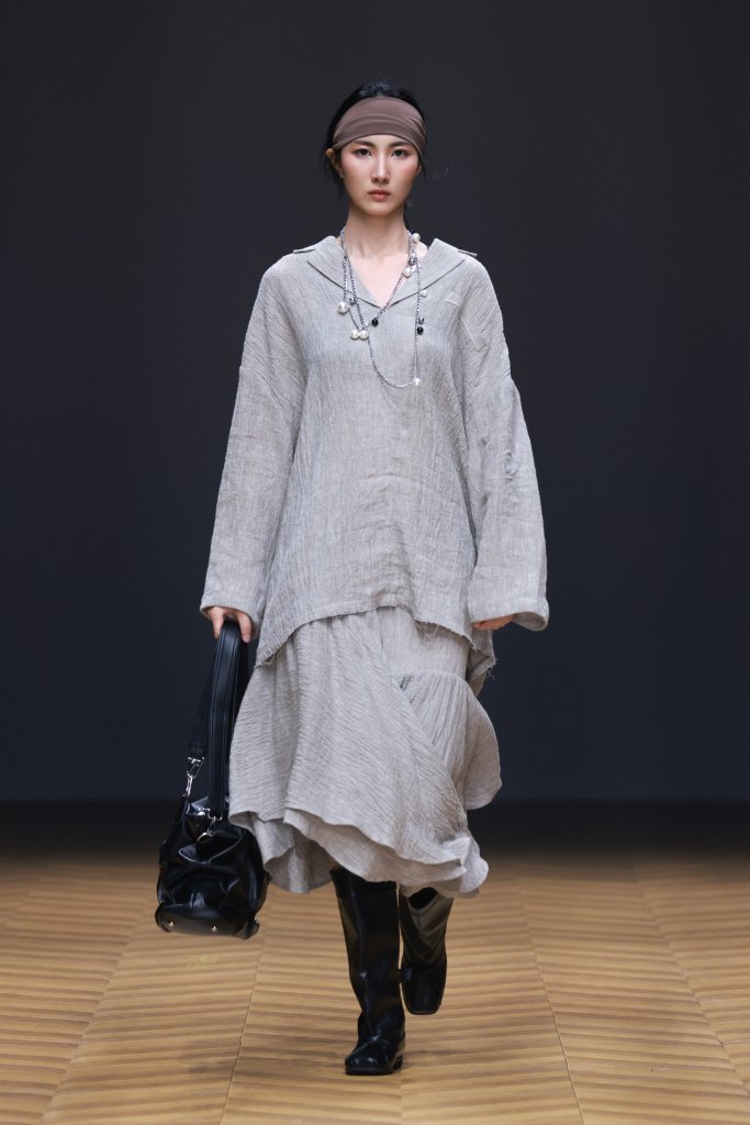 URA-MON · 童丽婷 | 10+3 | 盛泽日 2026春夏高级成衣秀 - Beijing Fall 2025