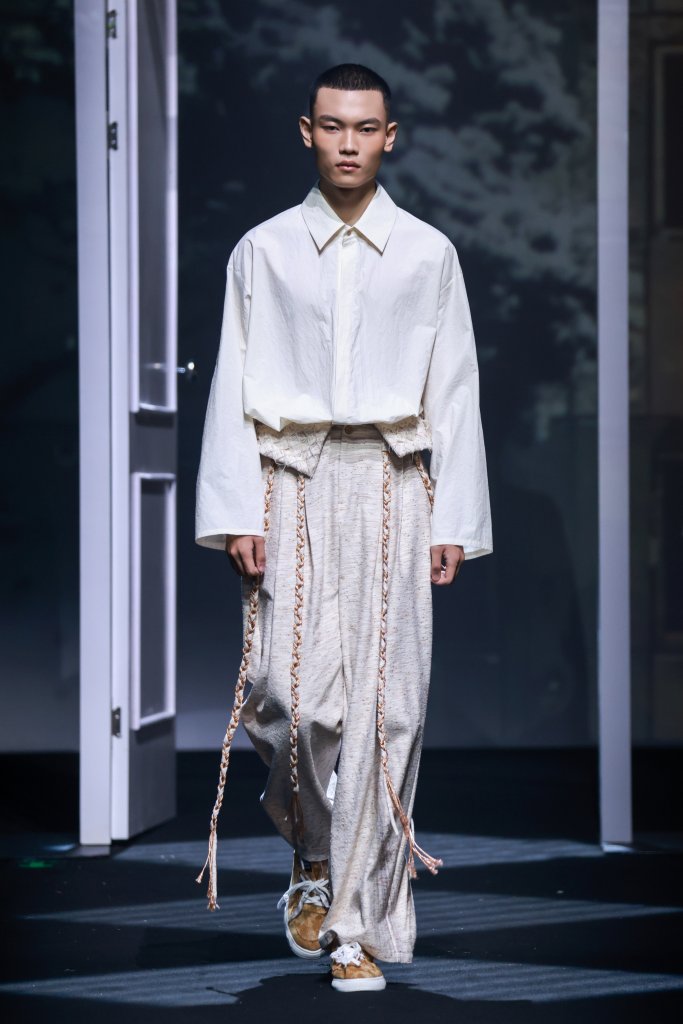 班德尼尔 BandeNere · 梁诗宇 | 10+3 2026春夏高级成衣秀 - Beijing Fall 2025