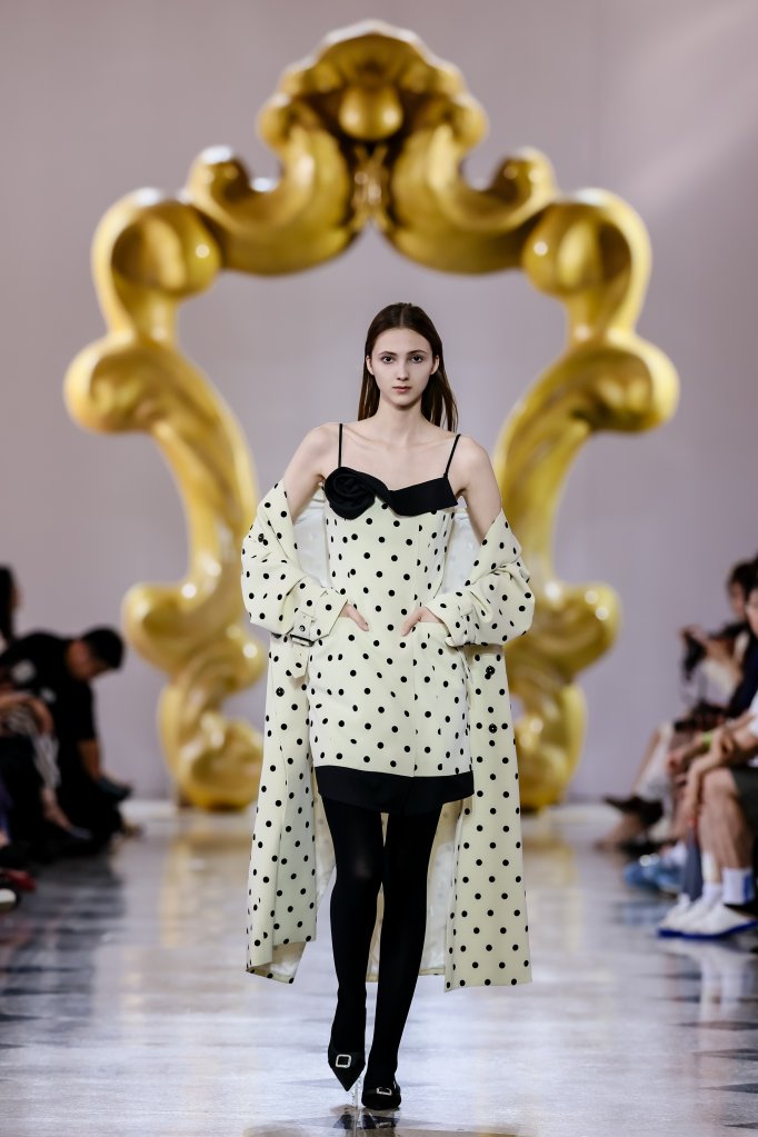 YES BY YESIR 叶谦 2026春夏高级成衣秀 - Beijing Fall 2025