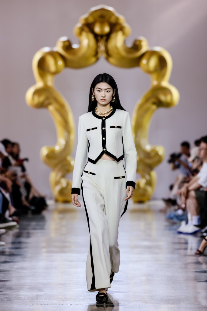 YES BY YESIR 叶谦 2026春夏高级成衣秀 - Beijing Fall 2025