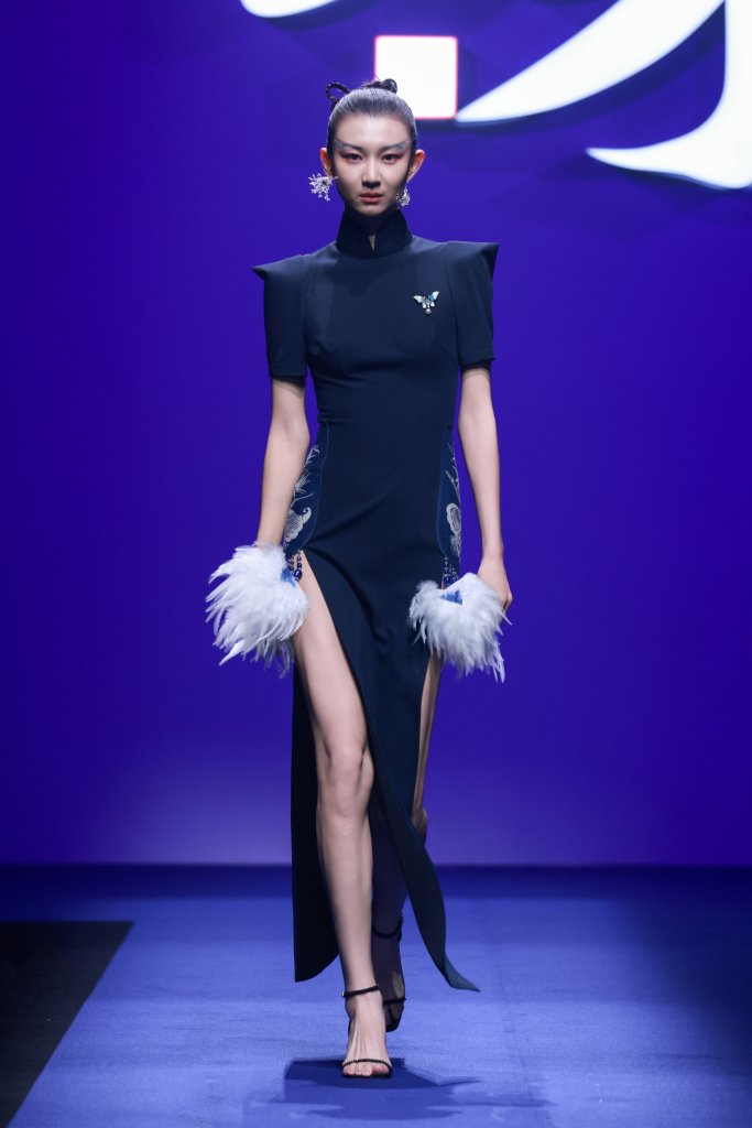 干士 · 成昊 | 江服日 2026春夏高级成衣秀 - Beijing Fall 2025