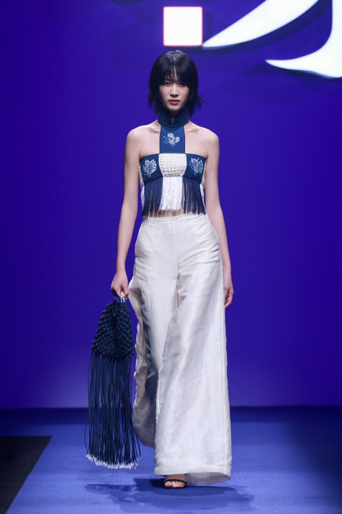 干士 · 成昊 | 江服日 2026春夏高级成衣秀 - Beijing Fall 2025