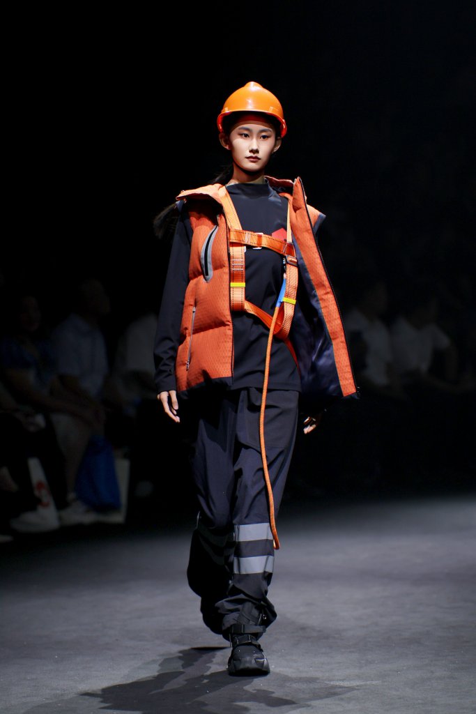 迪尚 DSSYON 2026春夏工装秀 - Beijing Fall 2025