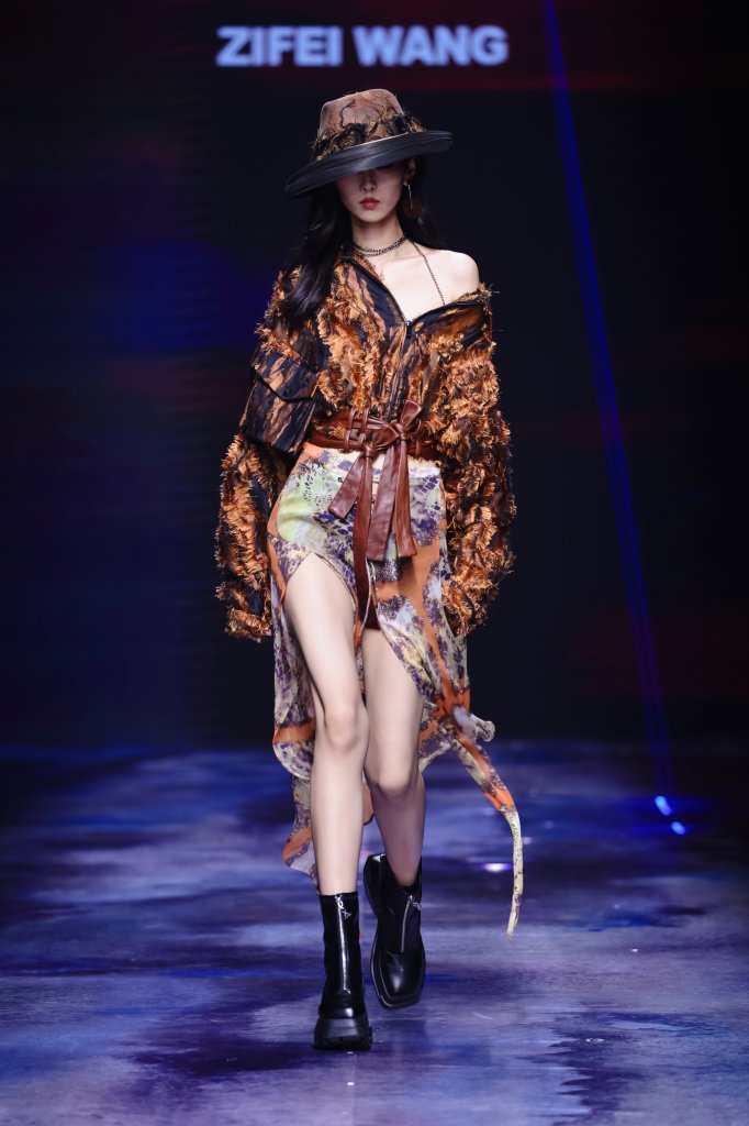 ZIFEI WANG · 王紫菲  | 盛泽日 2026春夏高级成衣秀 - Beijing Fall 2025