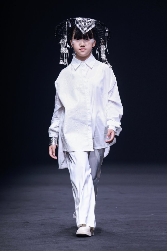 MEIMEILILI · 龚歆 DPARK童话小镇 2026春夏童装秀 - Beijing Fall 2025