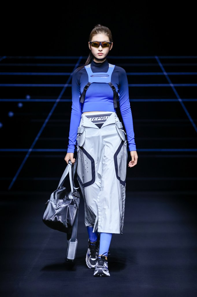 Zhenchong Sui PORTFOLIO 江服日 2026春夏高级成衣秀 - Beijing Fall 2025