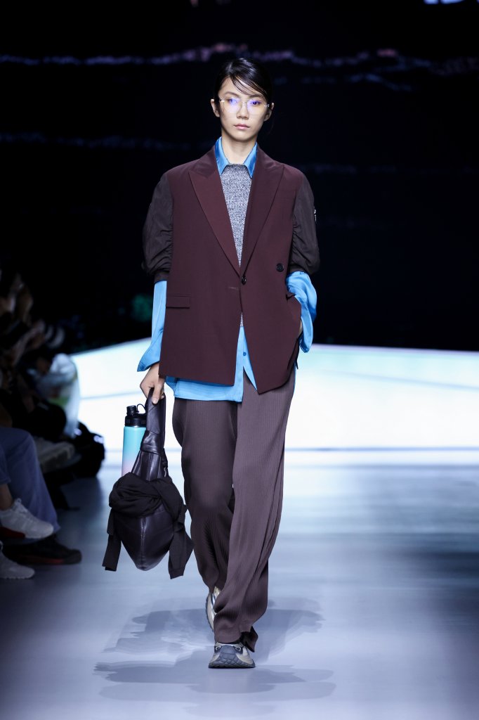 地缦 DEMAINZ · 陈致画 2026春夏高级成衣秀 - Beijing Fall 2025