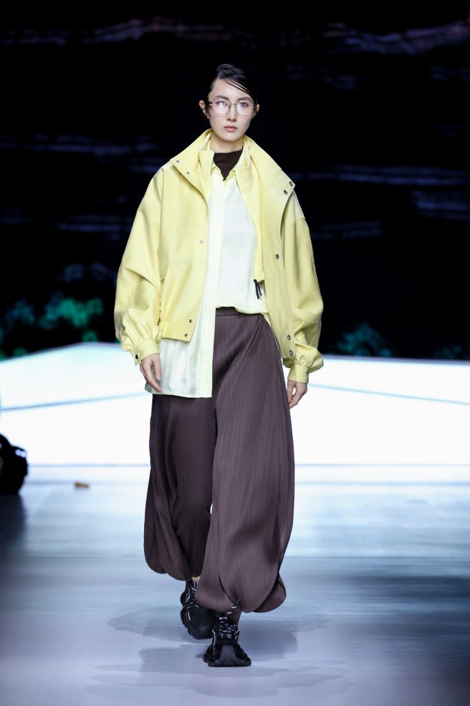 地缦 DEMAINZ · 陈致画 2026春夏高级成衣秀 - Beijing Fall 2025