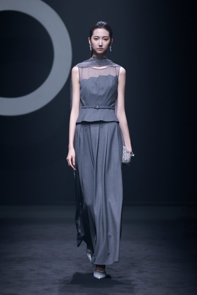 赢智尚 2026春夏高级成衣秀 - Beijing Fall 2025