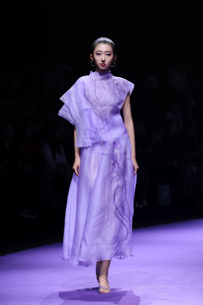 芸想 LAFAVEUR · 关淑敏 2026春夏高级成衣秀 - Beijing Fall 2025