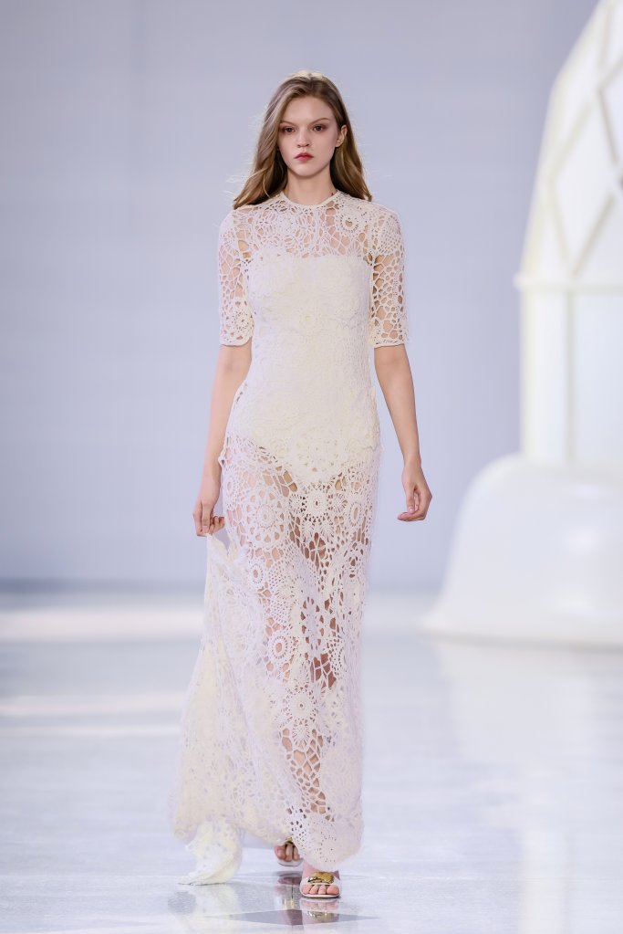 歌力思 ELLASSAY 2026春夏高级成衣秀 - Beijing Fall 2025