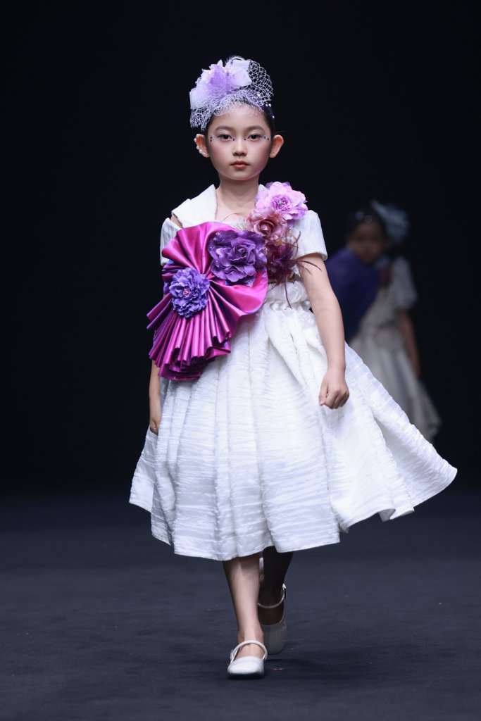 乙仙 YIXIAN · 徐嘉 2026春夏童装秀 - Beijing Fall 2025