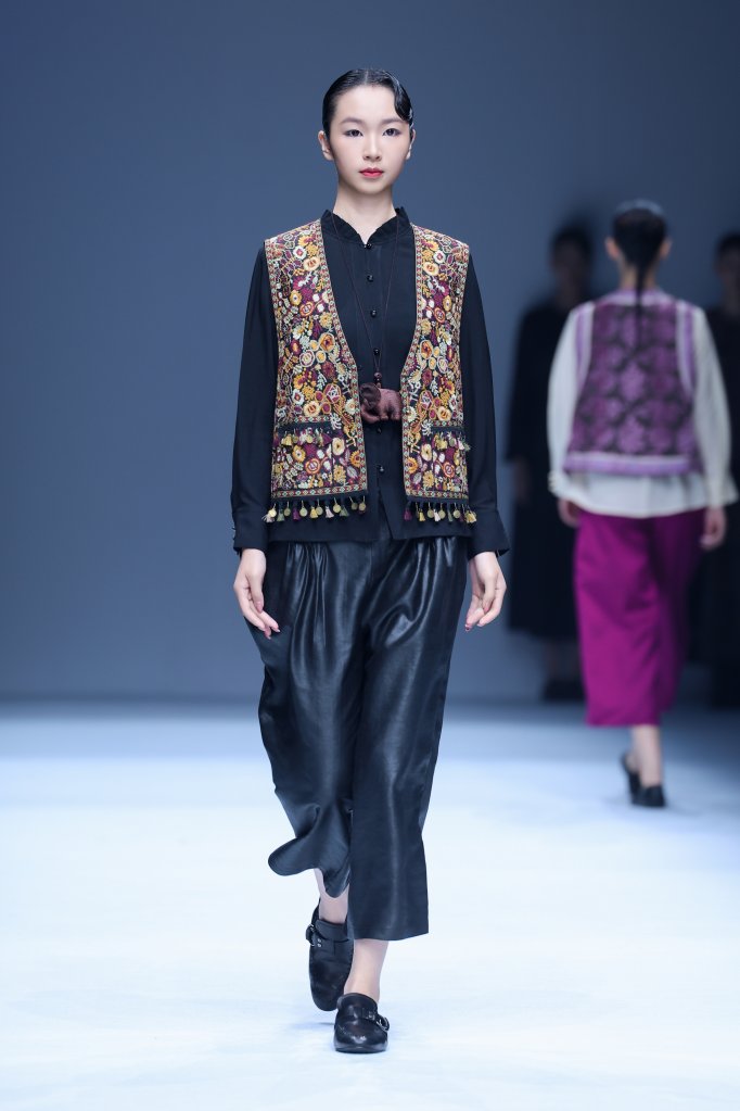 一抹微蓝 淘宝服饰超级时装发布