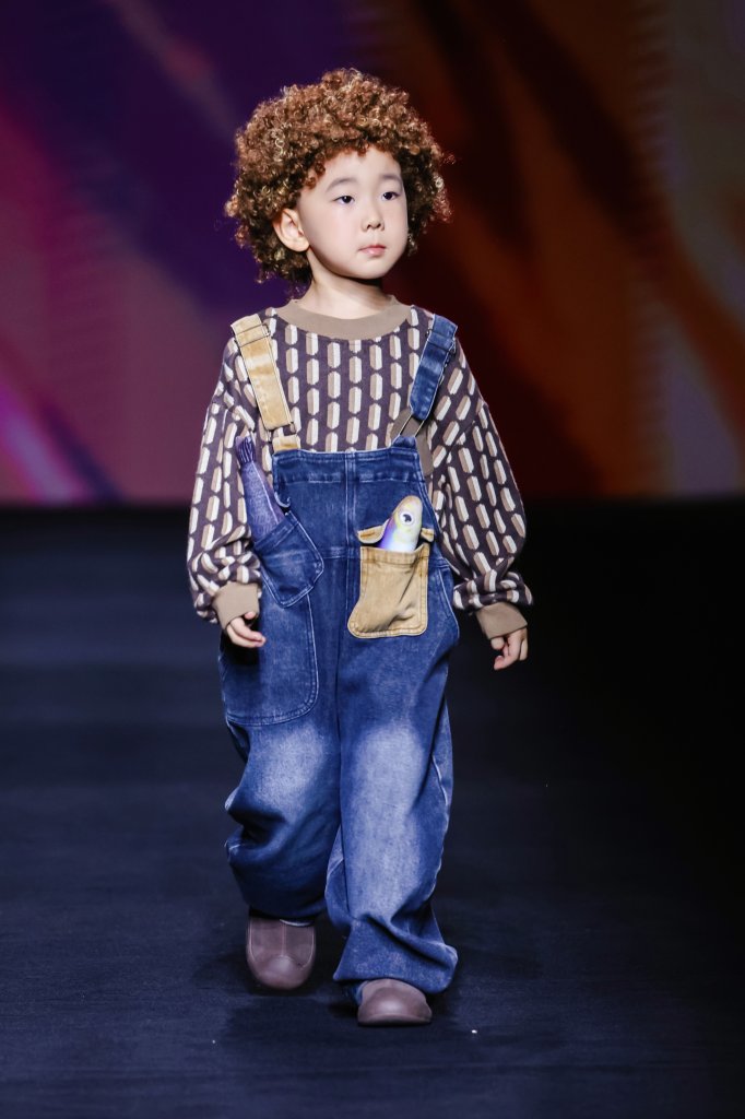DC童装 · 宁燕霞 | DPARK童话小镇 2026春夏童装秀 - Beijing Fall 2025