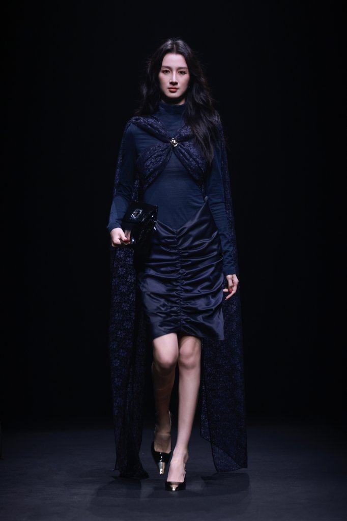 K+ BY YUKANG 余康 柯桥日 2026春夏高级成衣秀 - Beijing Fall 2025