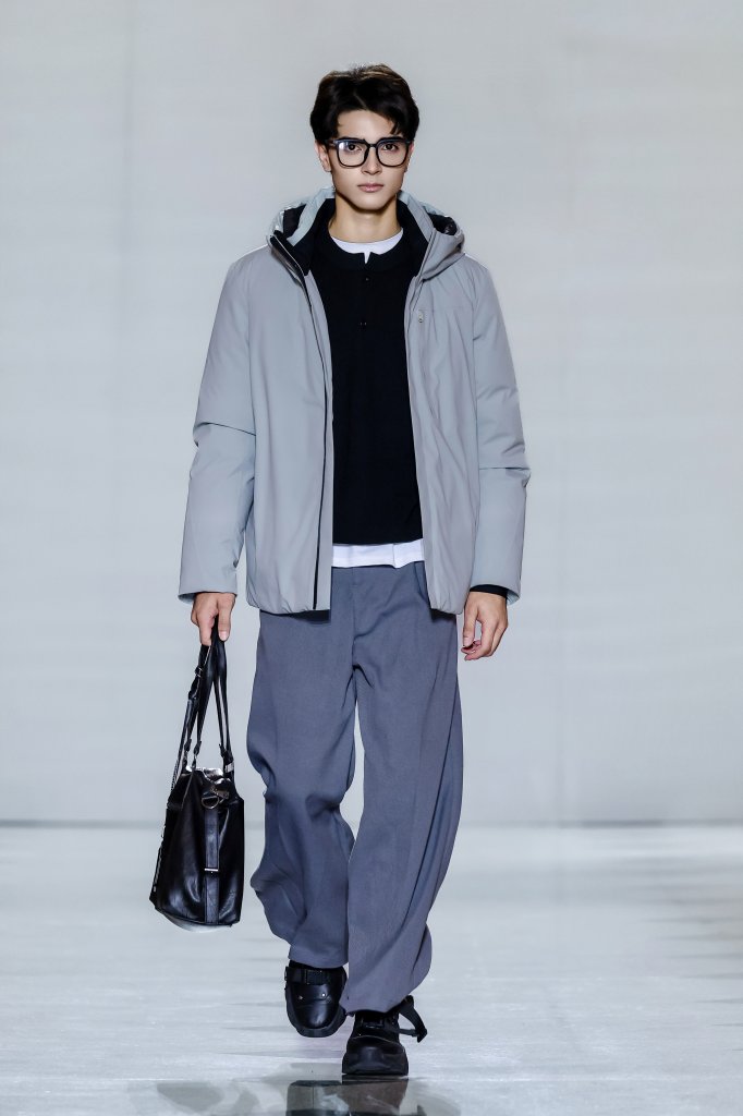 SNOWFLYING 雪中飞 2026春夏高级成衣秀 - Beijing Fall 2025