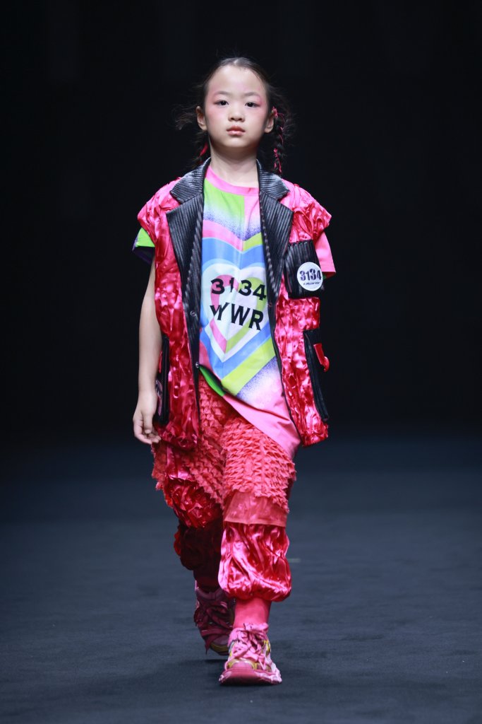 以衣唯人 · 徐嘉 | DPARK童话小镇 2026春夏童装秀 - Beijing Fall 2025