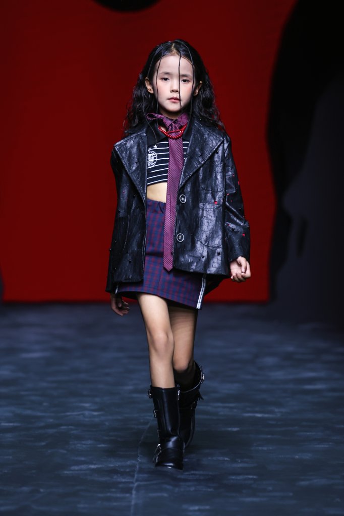 贾斯珀 LZC JASPER | DPARK童话小镇 2026春夏童装秀 - Beijing Fall 2025