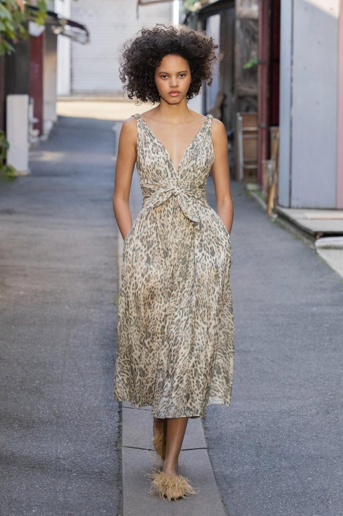 伊曼纽尔·温加罗 Emanuel Ungaro 2026春夏高级成衣秀 - Paris Spring 2026