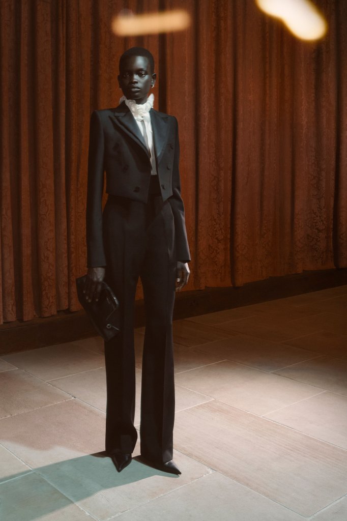 亚历山大·麦昆 Alexander McQueen 2026早秋系列Lookbook(Pre-Fall 2026)