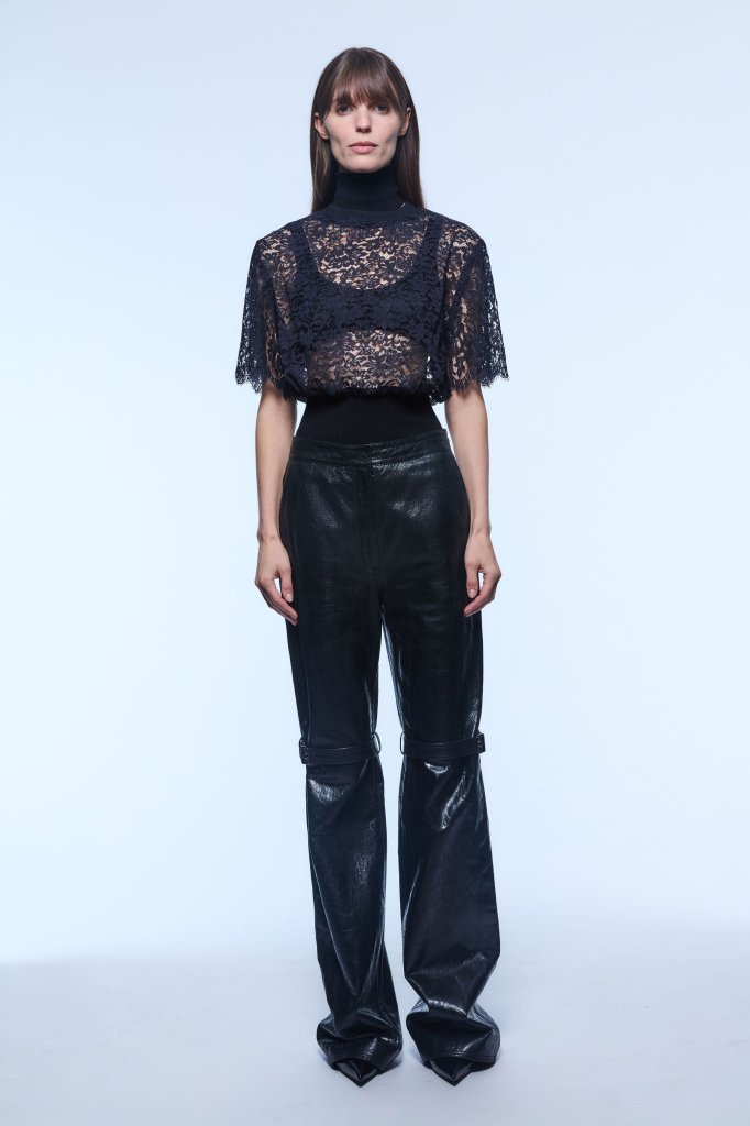 依盖尔&middot;埃斯茹艾尔 Yigal Azrou&euml;l 2026早秋系列Lookbook(Pre-Fall 2026)