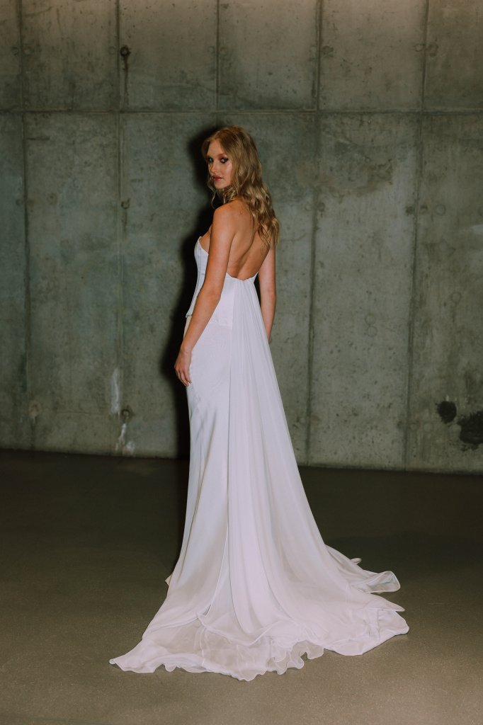 Andrew Kwon 2025春夏婚纱礼服Lookbook