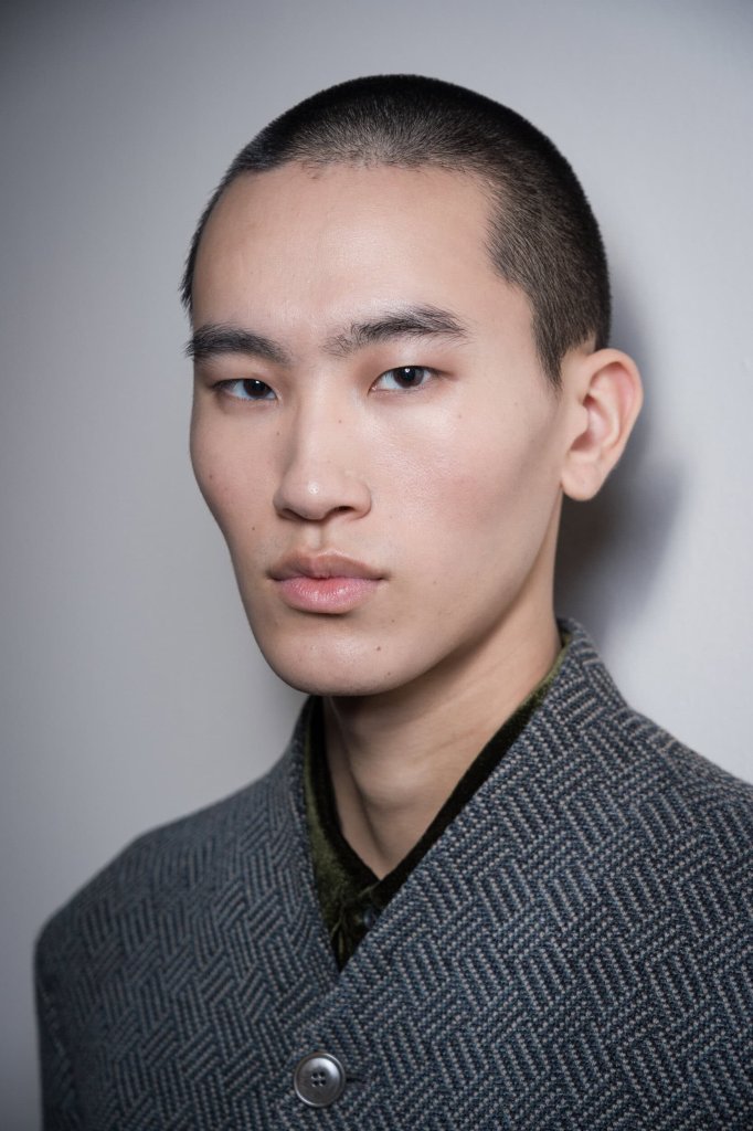 乔治&middot;阿玛尼 Giorgio Armani 2026/27秋冬男装秀(后台妆容) - Milan Fall 2026