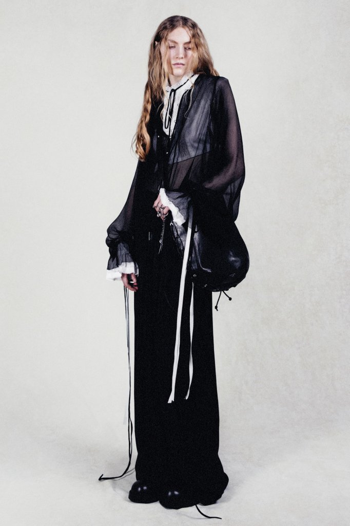 安&middot;迪穆拉米斯特 Ann Demeulemeester 2026早秋系列Lookbook(Pre-Fall 2026)