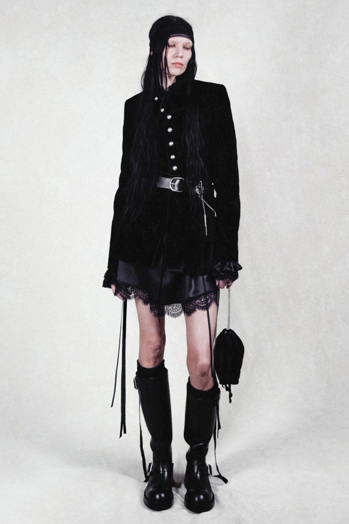 安&middot;迪穆拉米斯特 Ann Demeulemeester 2026早秋系列Lookbook(Pre-Fall 2026)