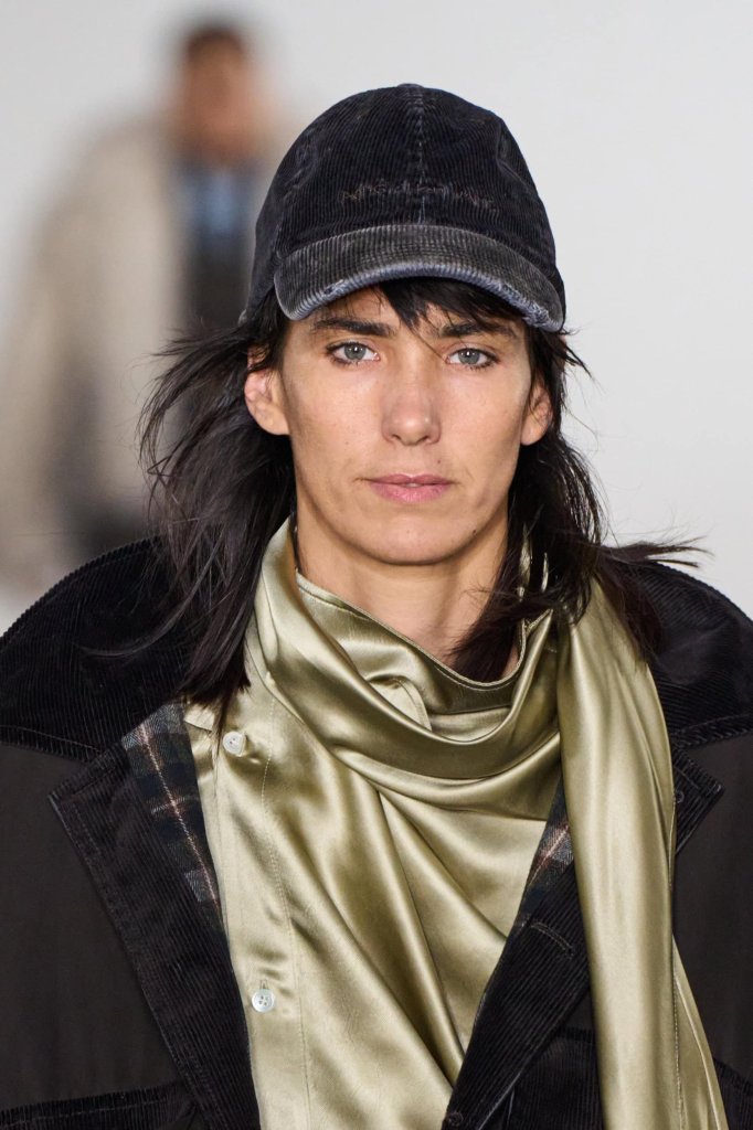 王逢陈 Feng Chen Wang 2026/27秋冬男装秀(细节) - Paris Fall 2026