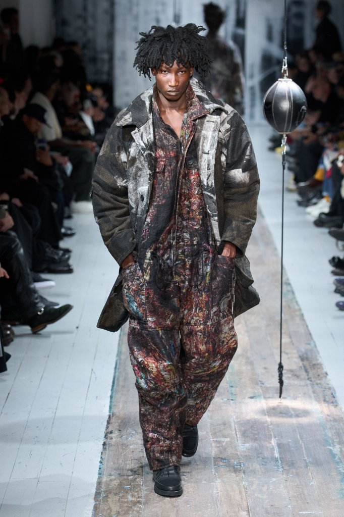 山本耀司 Yohji Yamamoto 2026/27秋冬男装秀 - Paris Fall 2026