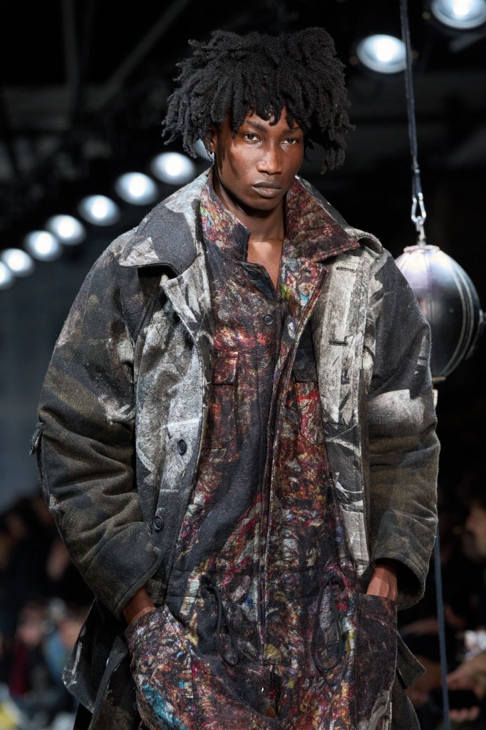 山本耀司 Yohji Yamamoto 2026/27秋冬男装秀(细节) - Paris Fall 2026